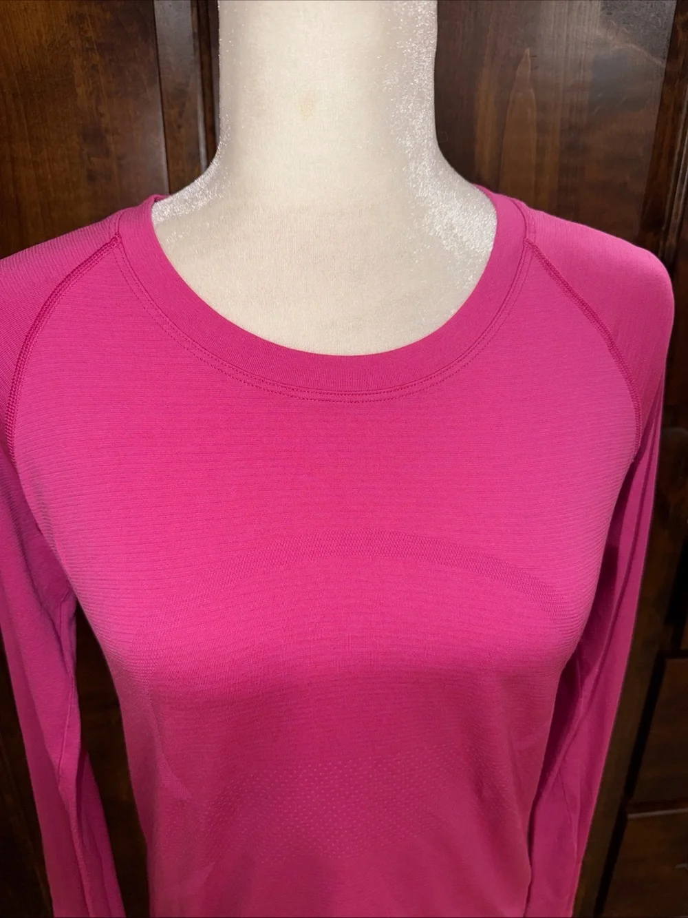 Women’s Lululemon Swiftly tech LS 2.0 Race top shirt pink Size 8 Retail $78